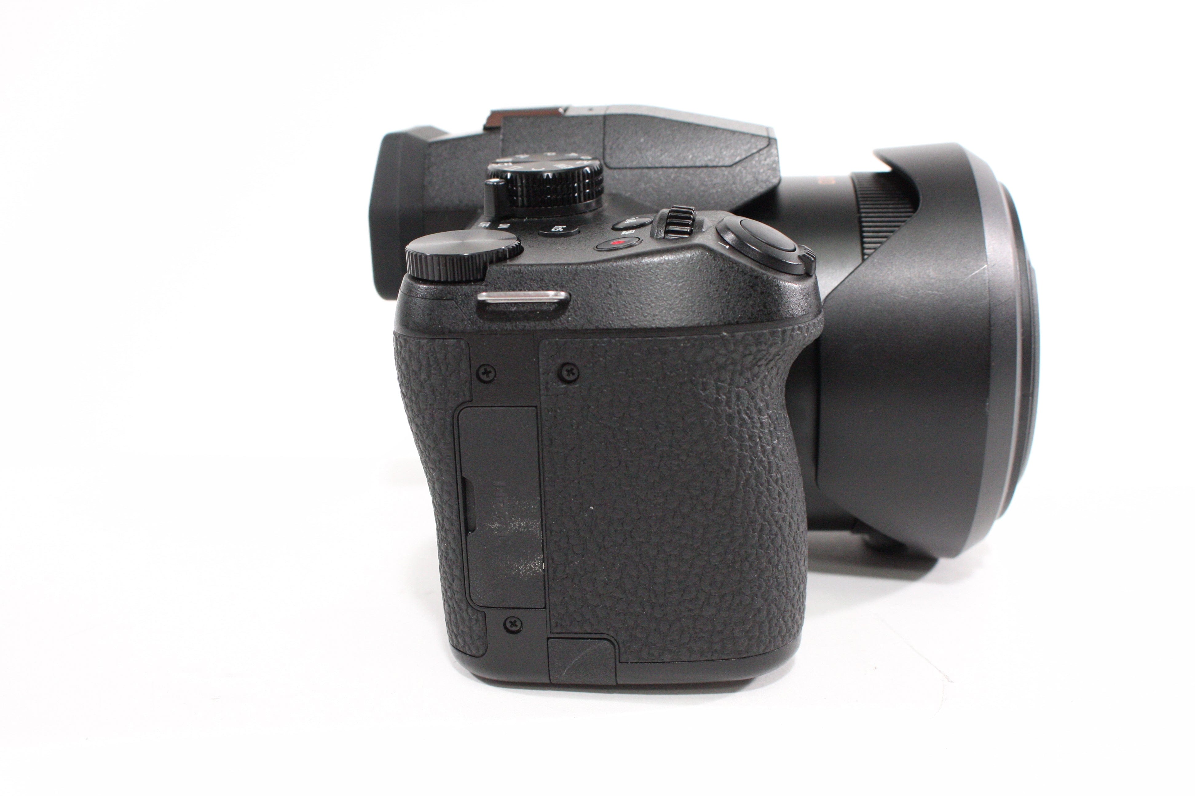 Panasonic Lumix 25-400mm f/2.8-4 Model DC-FZ1000M2 – Camera Exchange