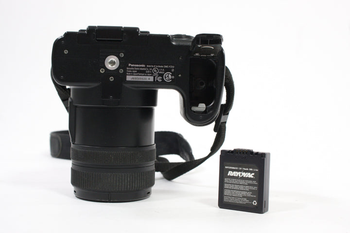 Panasonic Lumix DMC-FZ50 Digital Camera 12x Zoom 10.1mp Digital Cameras - Digital Point and Shoot Cameras Panasonic J6SC05620R