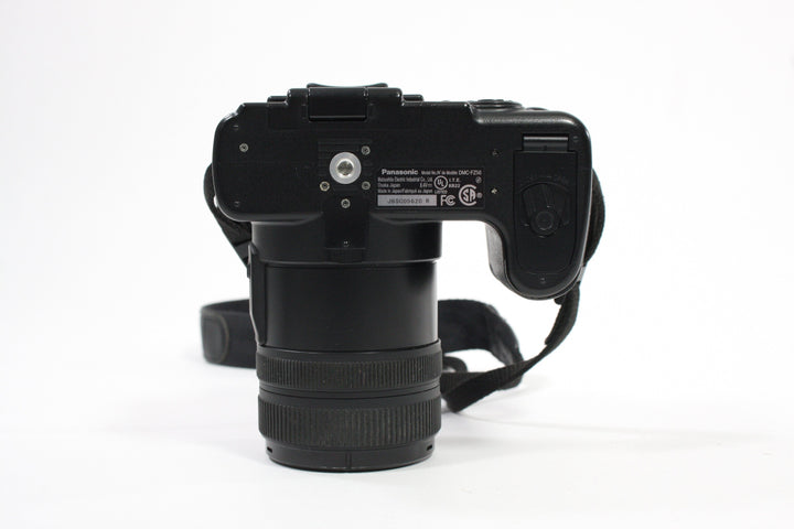 Panasonic Lumix DMC-FZ50 Digital Camera 12x Zoom 10.1mp Digital Cameras - Digital Point and Shoot Cameras Panasonic J6SC05620R