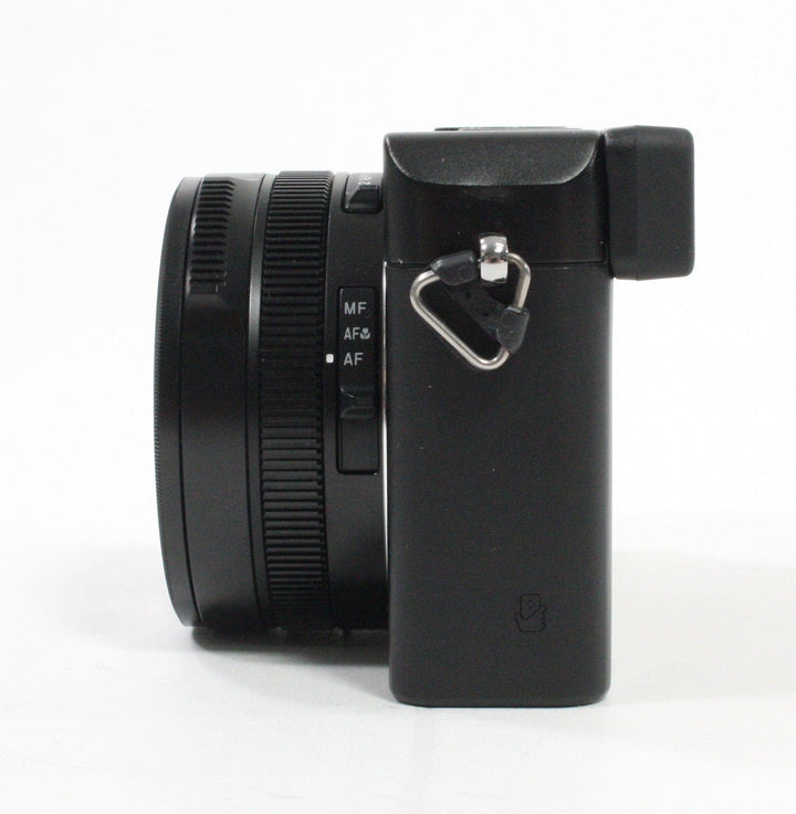 Panasonic Lumix DMC-LX100 Digital Camera Digital Cameras - Digital Point and Shoot Cameras Panasonic WT7AG002597