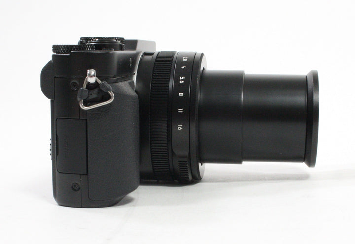 Panasonic Lumix DMC-LX100 Digital Camera Digital Cameras - Digital Point and Shoot Cameras Panasonic WT7AG002597