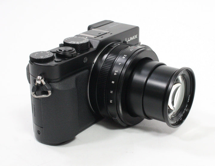 Panasonic Lumix DMC-LX100 Digital Camera Digital Cameras - Digital Point and Shoot Cameras Panasonic WT7AG002597