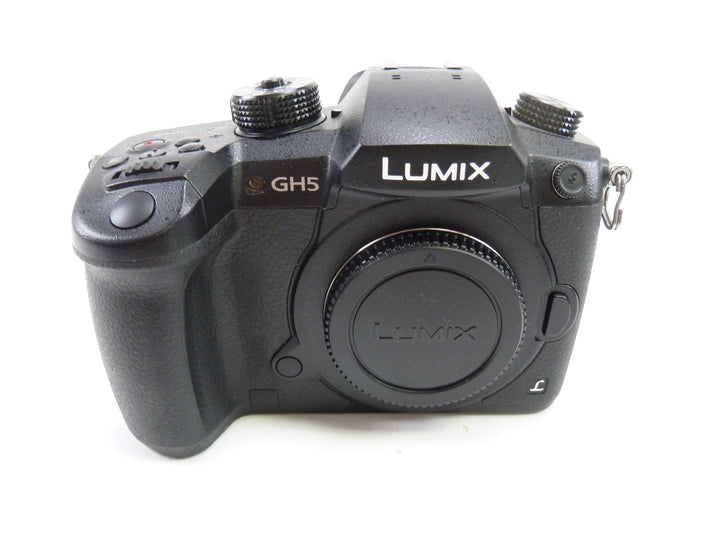 Panasonic Lumix GHR Camera Body with a shutter count of only "567" Digital Cameras - Digital Mirrorless Cameras Panasonic 11082315