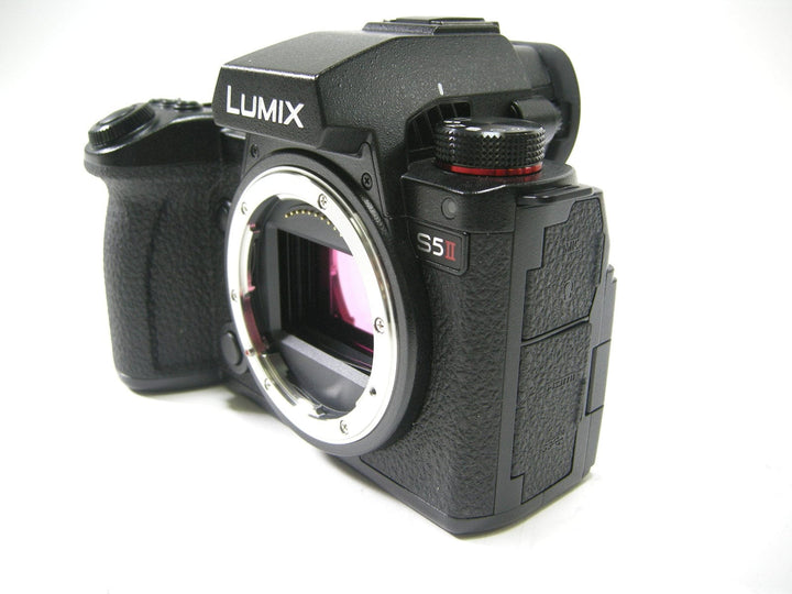 Panasonic Lumix S 5 II Mirrorless 24.2mp Digital Camera Body Only Shutter Ct. 1,921 Digital Cameras - Digital Mirrorless Cameras Panasonic WJ3DA001737