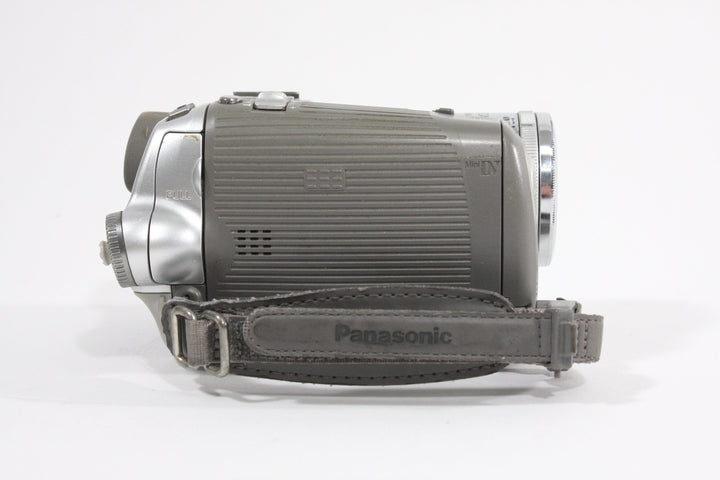 Panasonic PV-GS150 Mini DV Camcorder Video Equipment - Video Camera Panasonic J5HR51955R