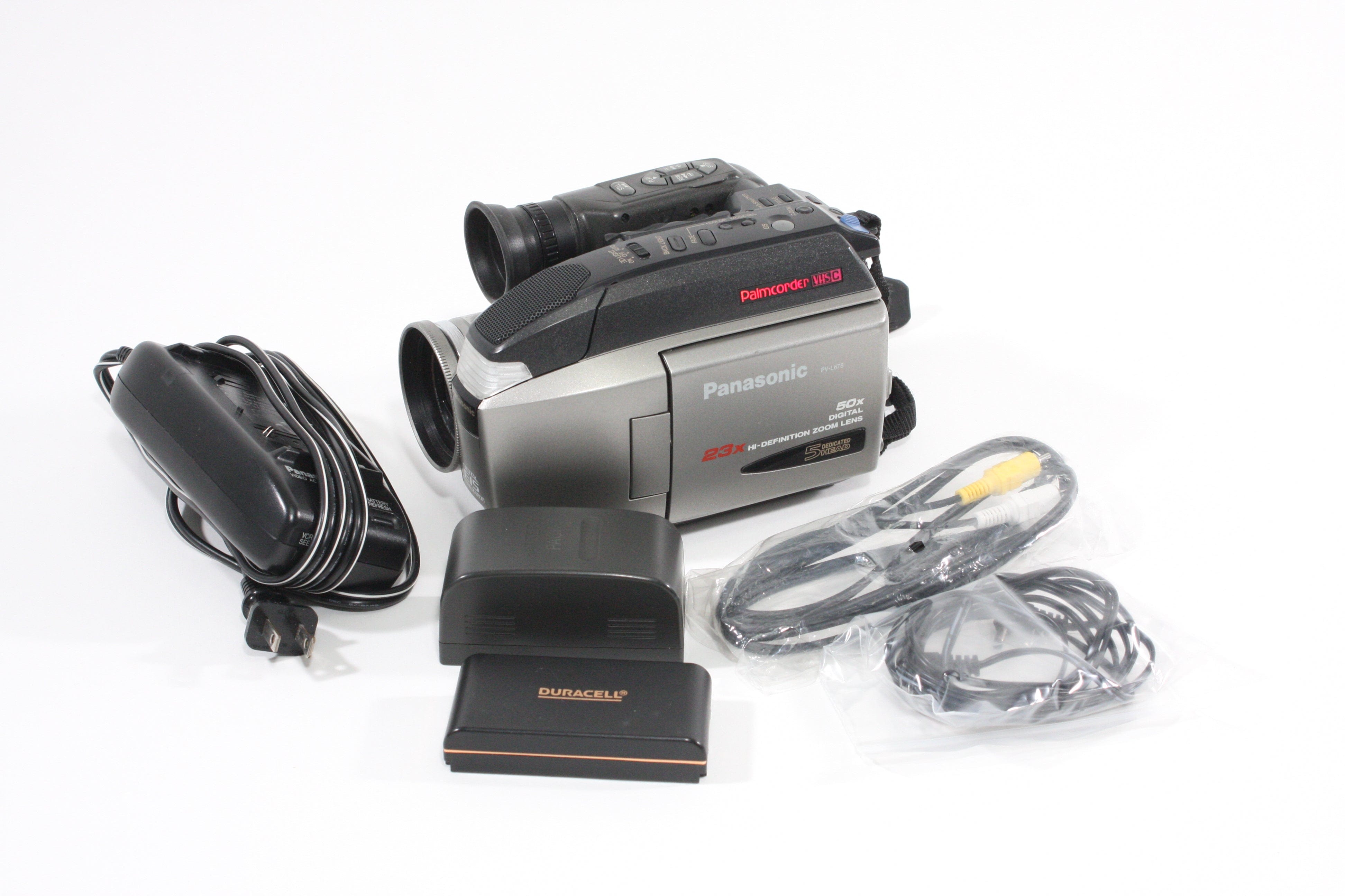 Panasonic PV-L678 VHS-C Palmcorder with 23x zoom lens – Camera