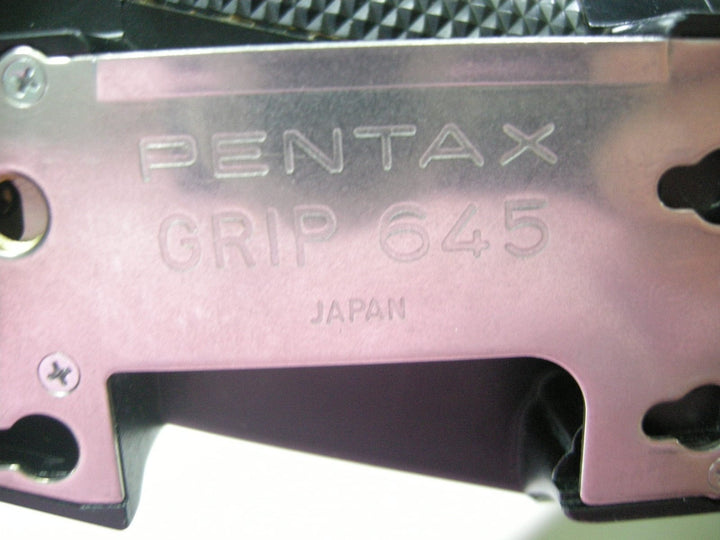 Pentax 645 Grip Battery Holder Grips, Brackets and Winders Pentax 08010232