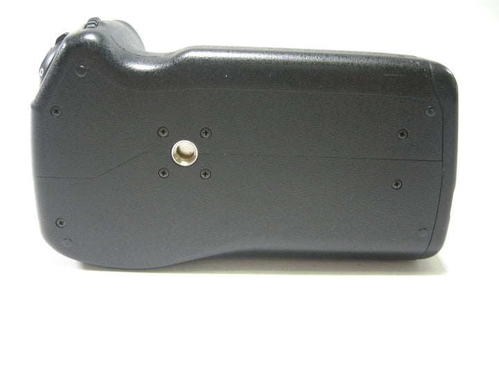 Pentax D-BG4 Battery Grip for the Pentax K-5 Grips, Brackets and Winders Pentax 04010241