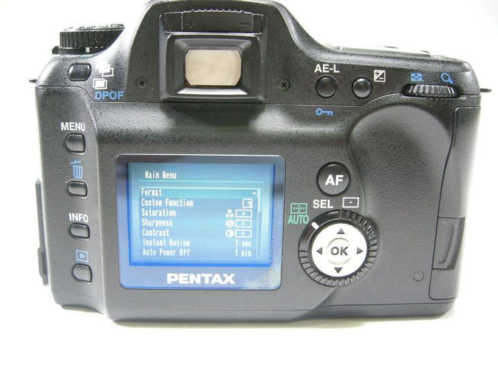 Pentax *ist D 6.1mp Digital SLR w/Pentax-FAJ 18-35mm f4-5.6 AL Digital Cameras - Digital SLR Cameras Pentax 5751507