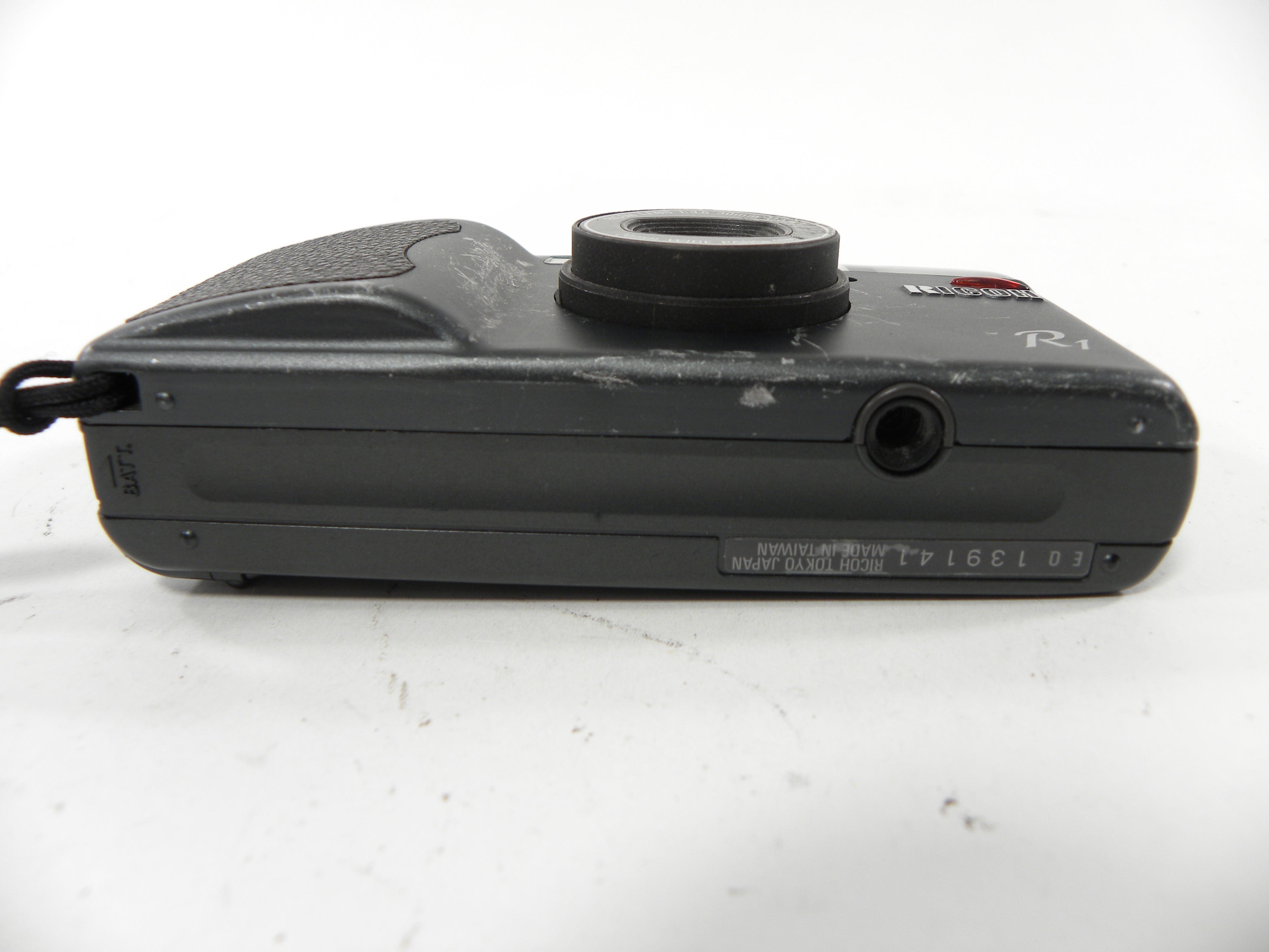 Ricoh R1 35mm Camera – Camera Exchange