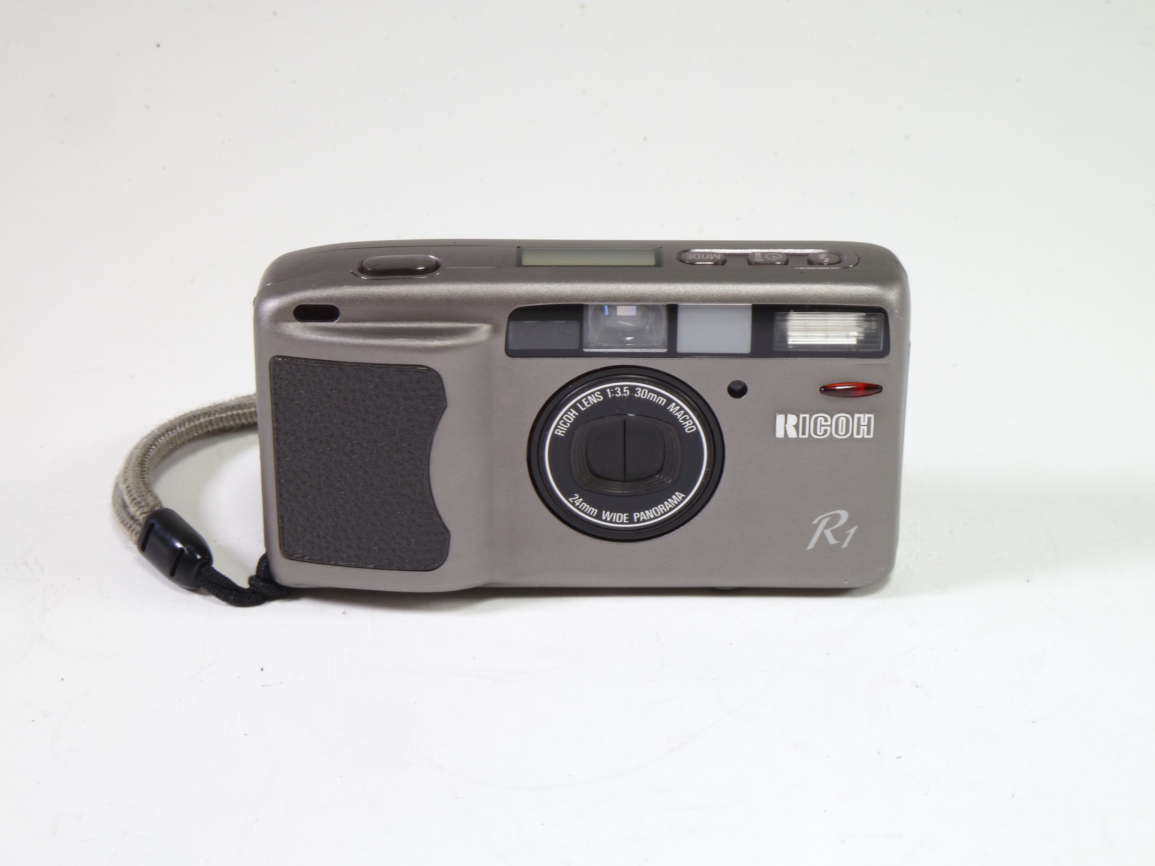 Ricoh R1 35mm Point & Shoot Film Camera – Camera Exchange