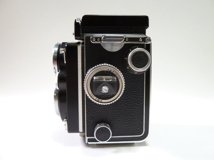 Rolleiflex with Schneider 80mm f/2.8 Medium Format Equipment - Medium Format Cameras - Medium Format TLR Cameras Rolleiflex 1643826