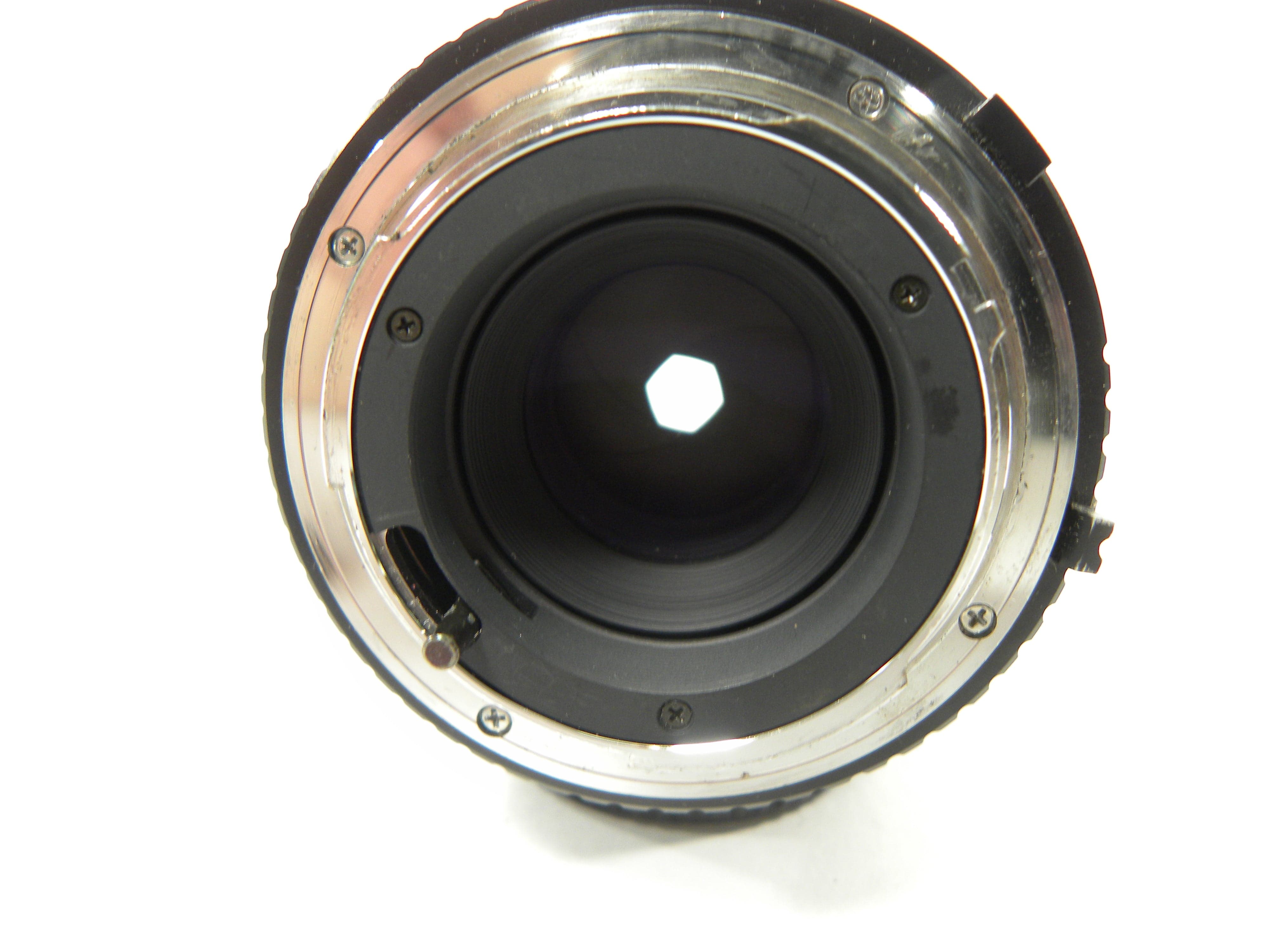 Sakar Automatic 135mm f2.8 Minolta MD Mount – Camera Exchange