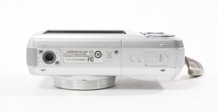 Samsung BL1050 Digital Camera 5x Zoom 10.2mp Digital Cameras - Digital Point and Shoot Cameras Samsung CJ51C300A49993Y