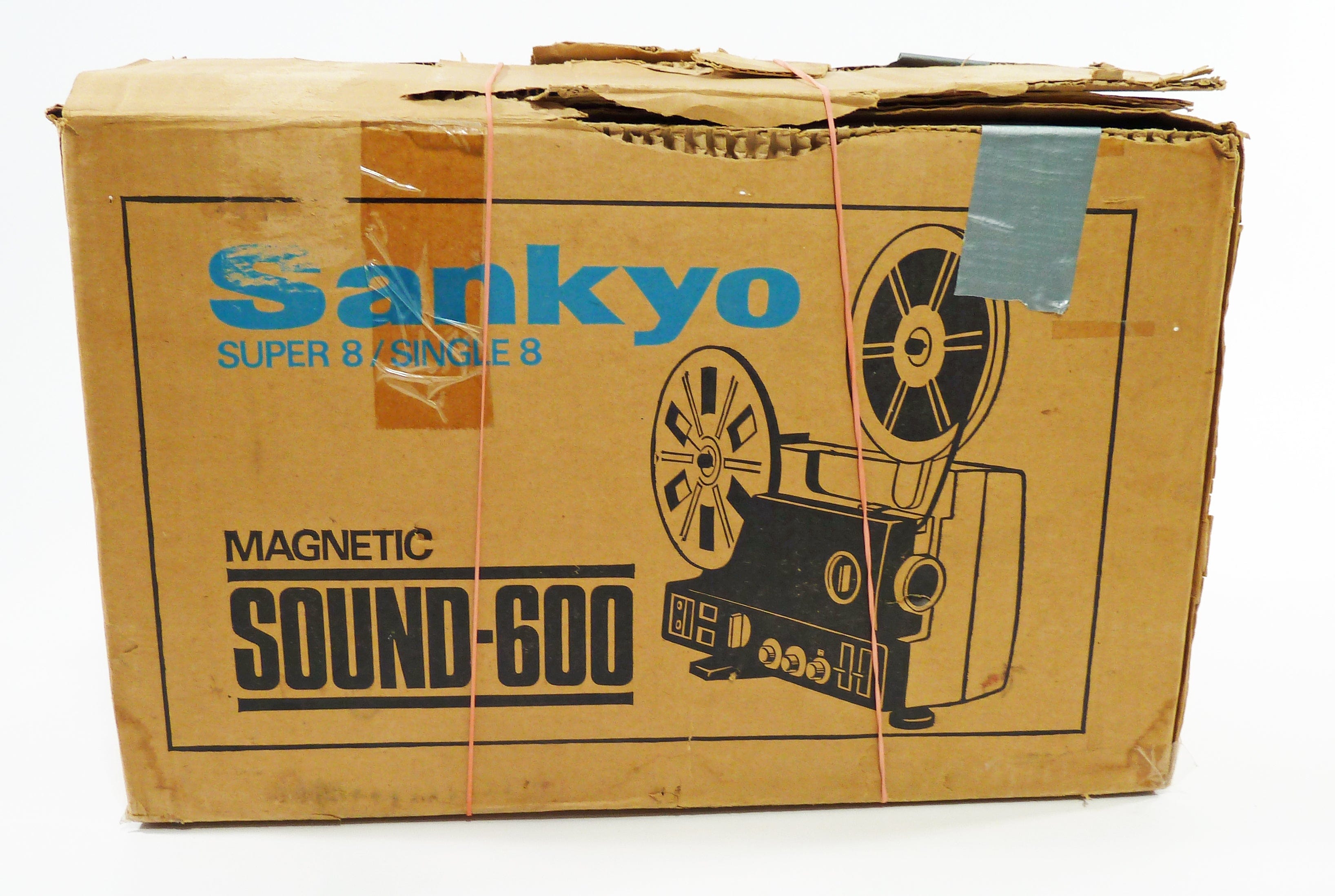 Sankyo Super 8/ Single 8 Magnetic Sound - 600 Projector – Camera