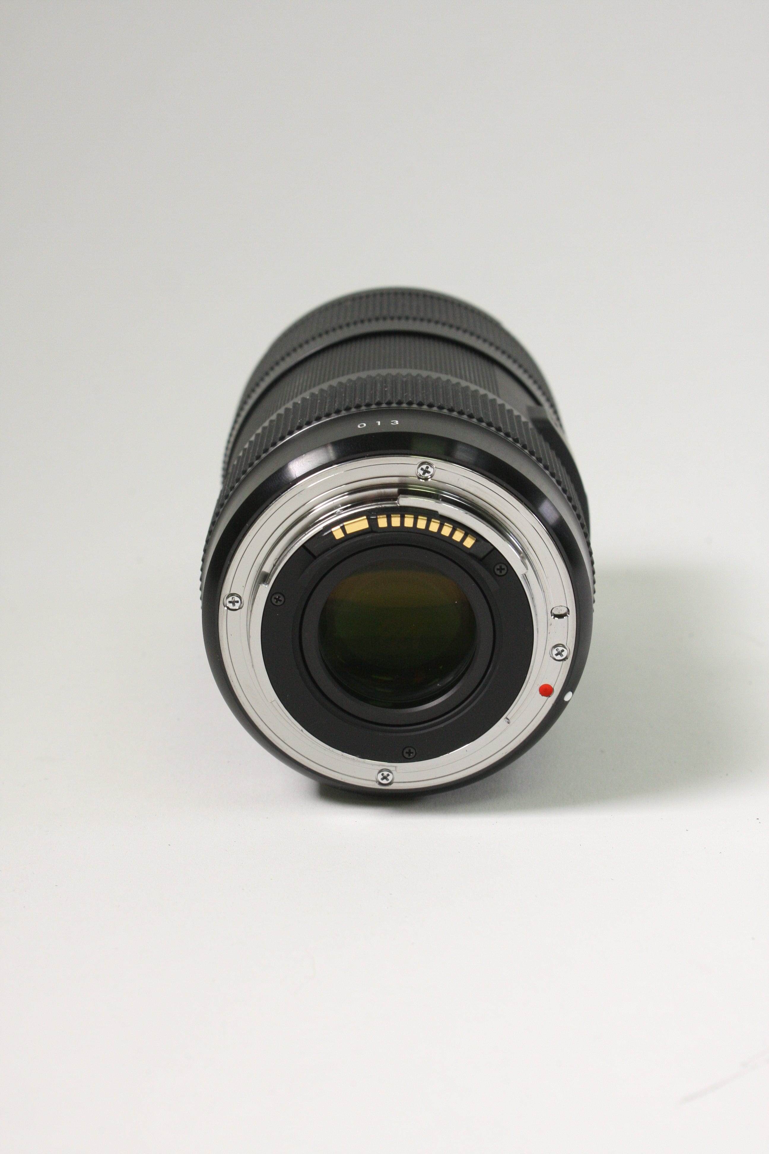 Sigma 18–35mm F1.8 DC Canon EF Amazon.com : Sigma 18-35mm f/1.8 DC HSM Art Lens for Canon EF