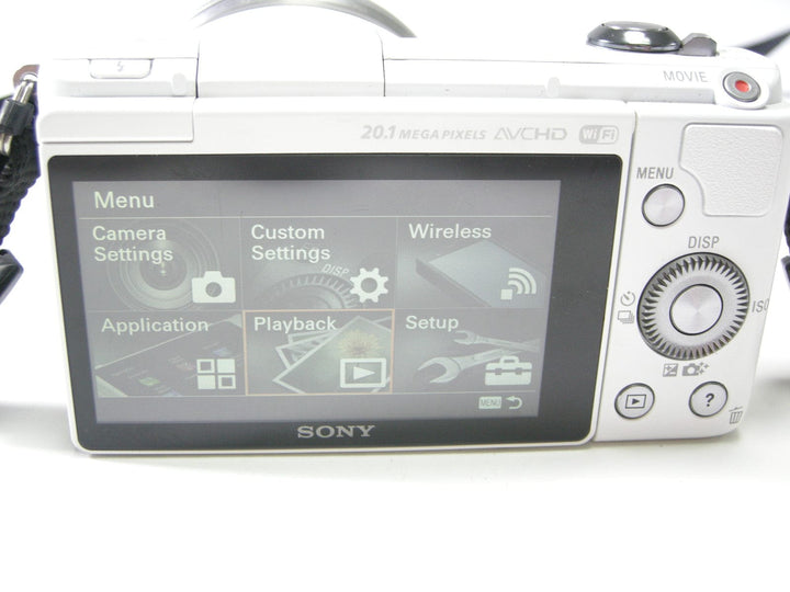 Sony a500 20.1mp Digital Mirrorless Camera (White) w/16-50 OSS E3.5-5.6 Digital Cameras - Digital SLR Cameras Sony 3423538