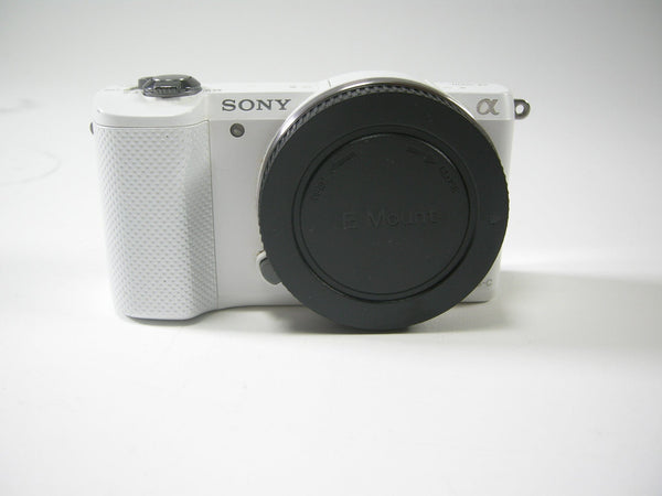 Sony a5000 20.1mp Digital Camera Digital Cameras - Digital Point and Shoot Cameras Sony 3558943