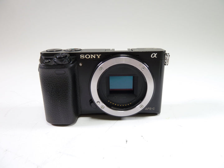 Sony a6000 Body With a Shutter Count of 13,608 Digital Cameras - Digital Mirrorless Cameras Sony 6444952