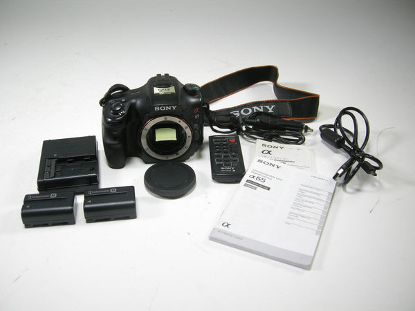 Sony a65 24mp Digital SLR body only Shutter #34,658 Digital Cameras - Digital SLR Cameras Sony 0171089