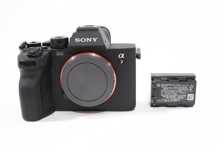 Sony a7 IV Body with Sony 28-70mm f/3.5-5.6 Kit Shutter Count 753 Digital Cameras - Digital Mirrorless Cameras Sony 6163080