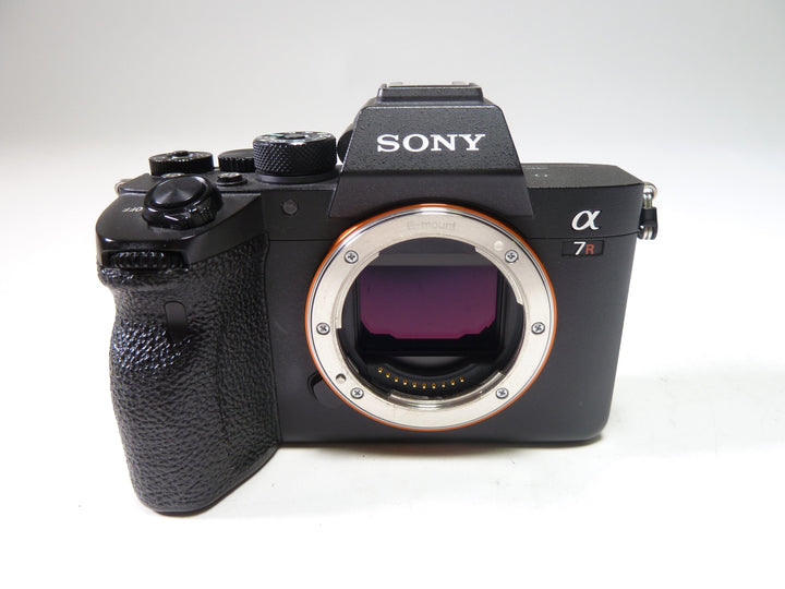 Sony a7R IV Body Shutter Count 33,073 Digital Cameras - Digital Mirrorless Cameras Sony 3396785