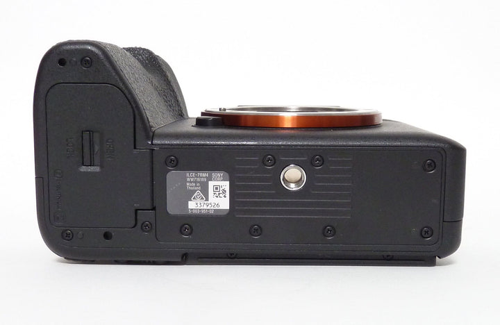 Sony a7R Mark IV Mirrorless Camera Body - Shutter Count 2106 Digital Cameras - Digital Mirrorless Cameras Sony 3379526KC