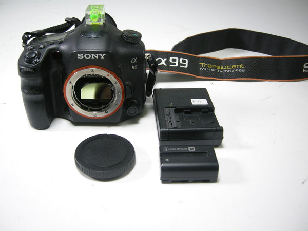 Sony a99 24.3mp Digital SLR Body only Shutter Ct. 5,945 Digital Cameras - Digital SLR Cameras Sony 1003234