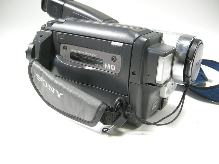 Sony CCD-TRV68 Hi8 Video Handycam Camcorder Video Equipment - Video Camera Sony 768677