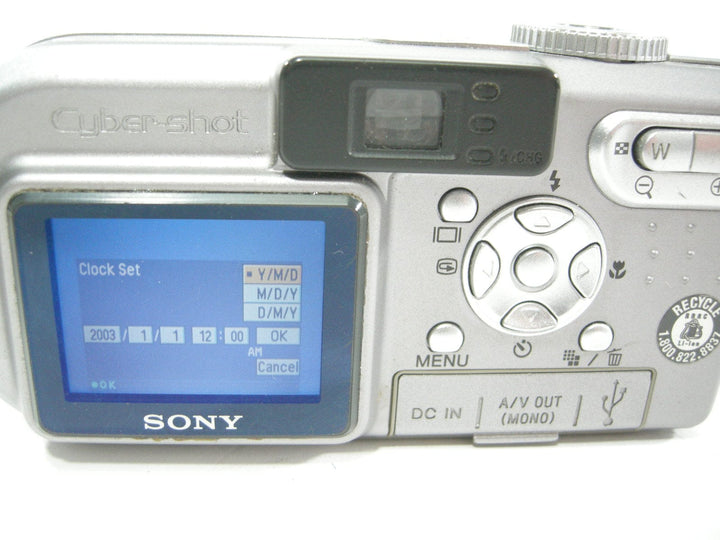 Sony Cyber-Shot DSC-P10 5.0mp Digital Camera w/40meter housing Digital Cameras - Digital Point and Shoot Cameras Sony 505348