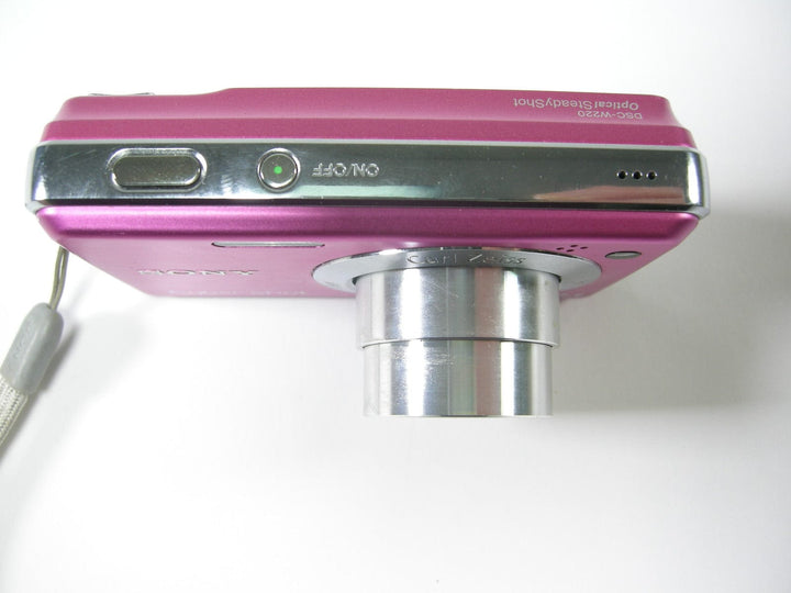 Sony Cyber-Shot DSC-W220 12.1mp Digital camera (Pink) Digital Cameras - Digital Point and Shoot Cameras Sony 6746728