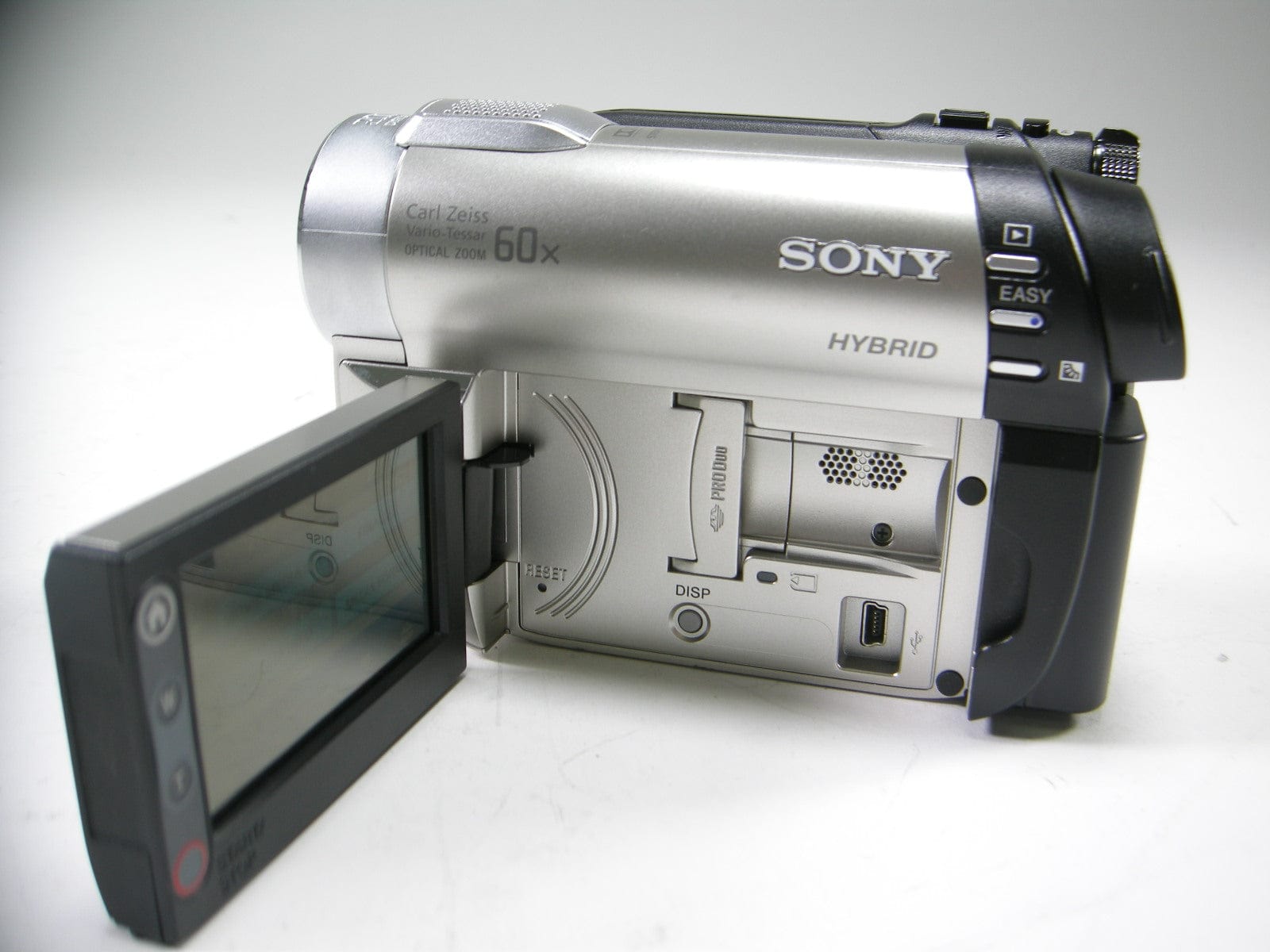 【レア】SONY HANDYCAM DCR-DVD650 Amazon.com : Sony DCR-DVD650 DVD Handycam Camcorder with 40x