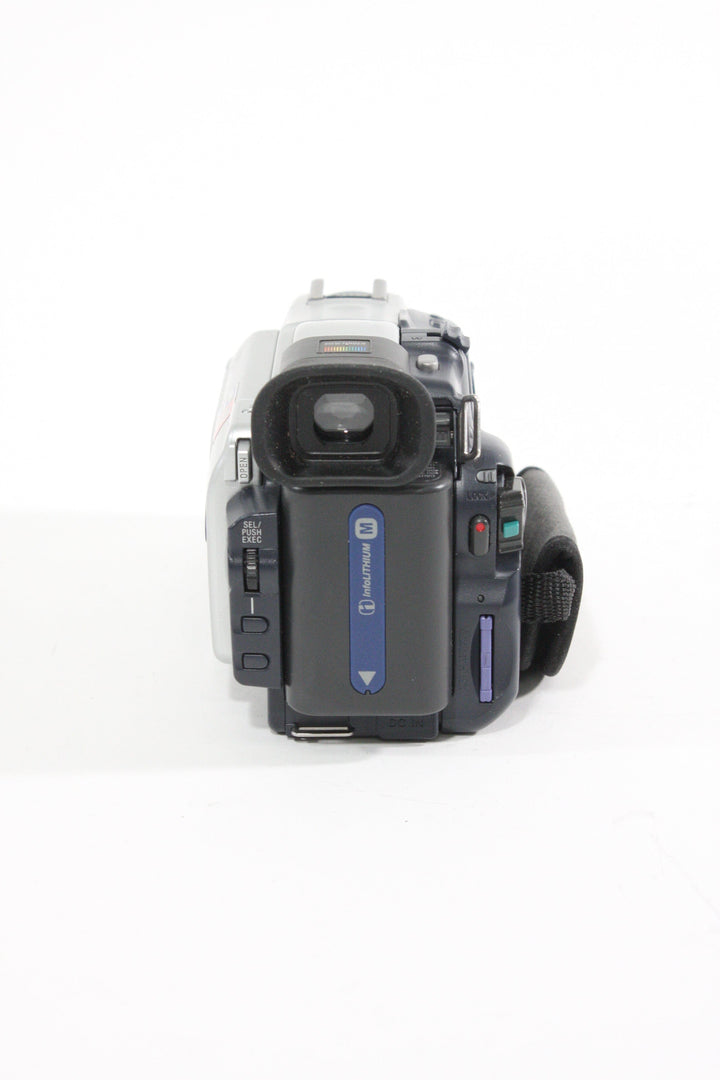 Sony DCR-TRV18 Mini DV Camcorder Video Equipment - Video Camera Sony 385928