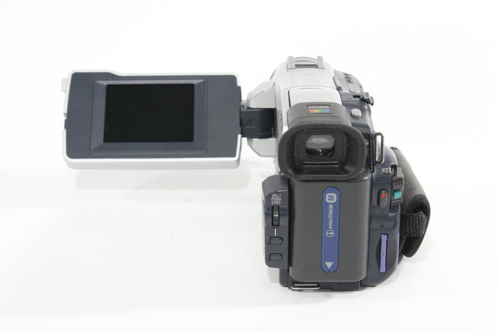 Sony DCR-TRV18 Mini DV Camcorder Video Equipment - Video Camera Sony 385928