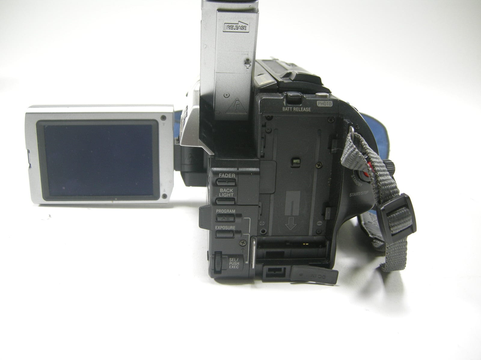 Sony DCR-TRV310 Digital 8 Camcorder – Camera Exchange
