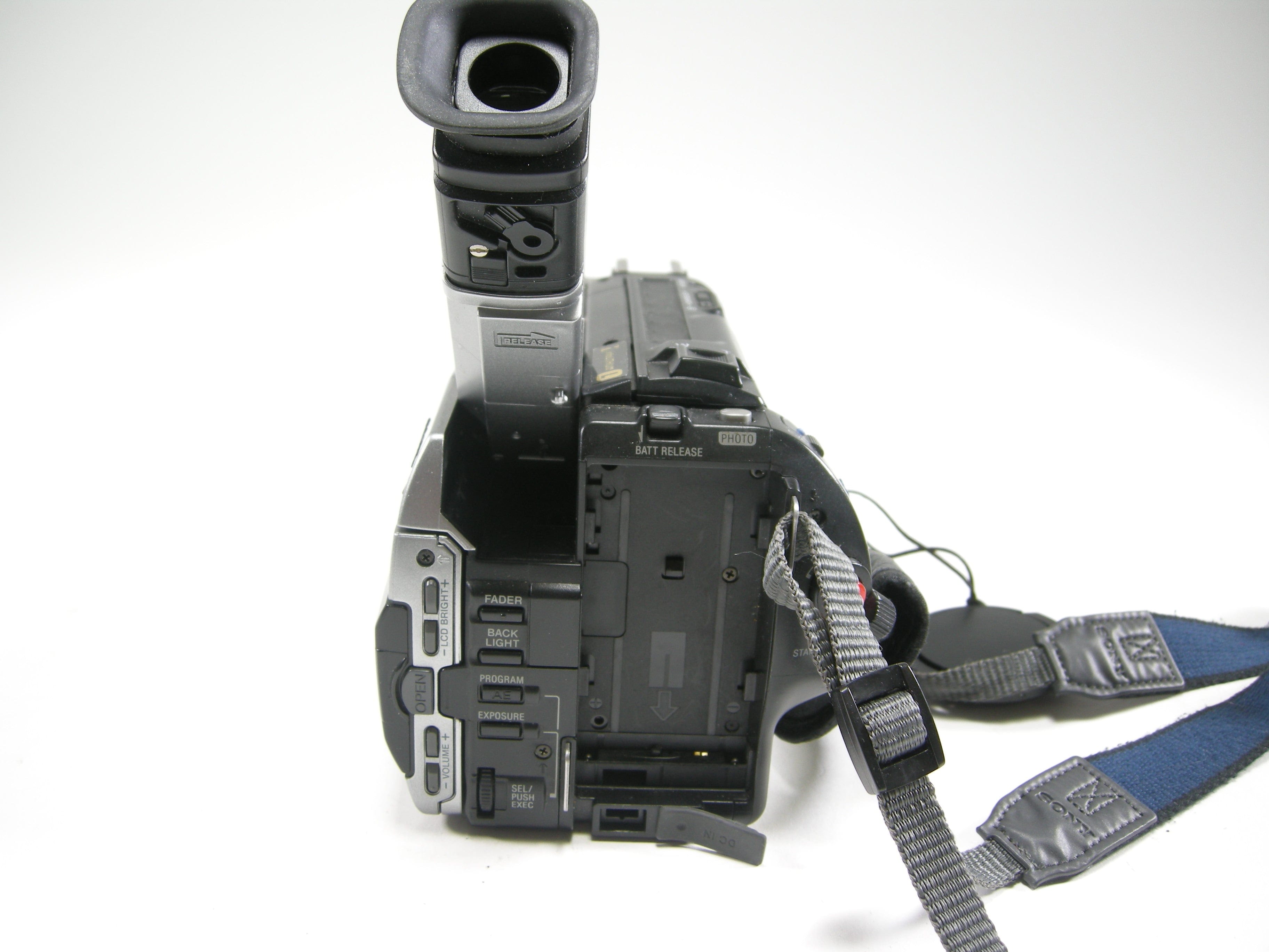 Sony DCR-TRV310 Digital 8 Camcorder – Camera Exchange