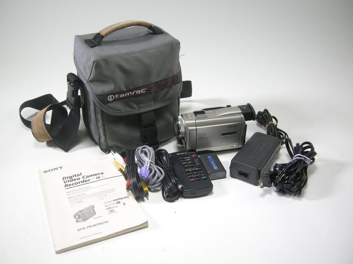 Sony DCR-TRV8 MiniDV Camcorder Video Equipment - Video Camera Sony 26722