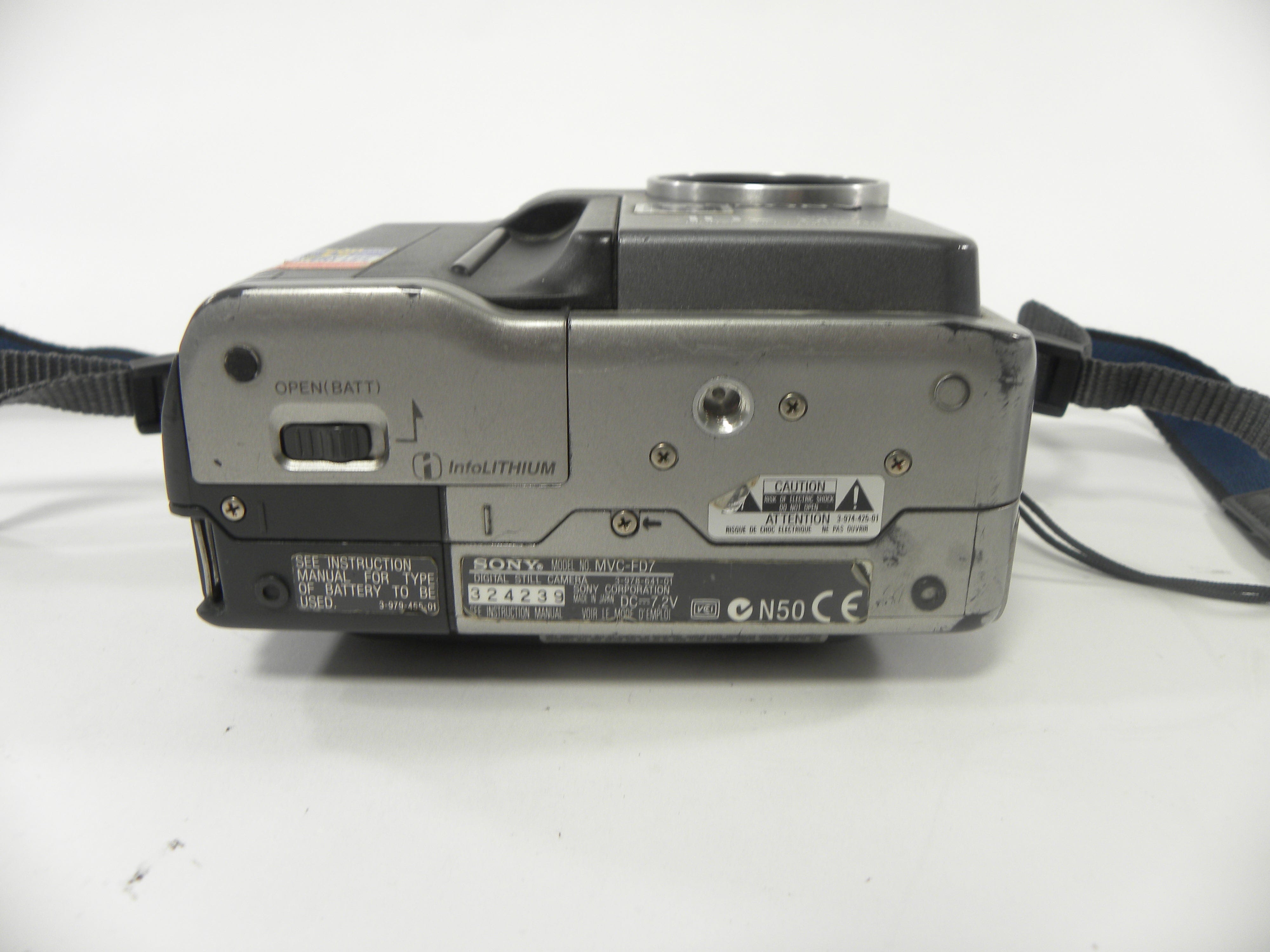 Sony Digital Mavica MVC-FD7 AS IS – Camera Exchange