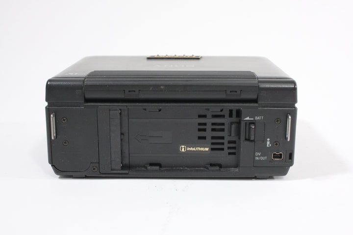 Sony DVCam DSR-V10 Video Cassette Recorder Video Equipment - Video Transfer Units Sony 11147