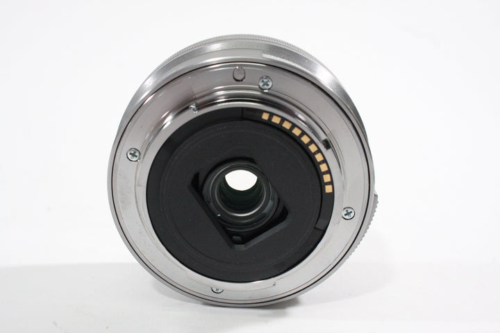 Sony E 16-50mm f/3.5-5.6 OSS PZ for Parts or Repair, AS-IS Lenses Small Format - Sony E and FE Mount Lenses Sony 8099907