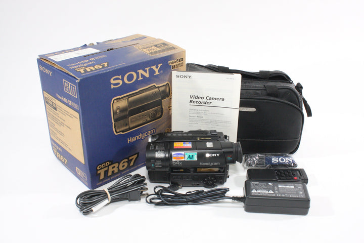 Sony Handycam CCD-TR67 Video 8 Camcorder Video Equipment - Video Camera Sony 1099559