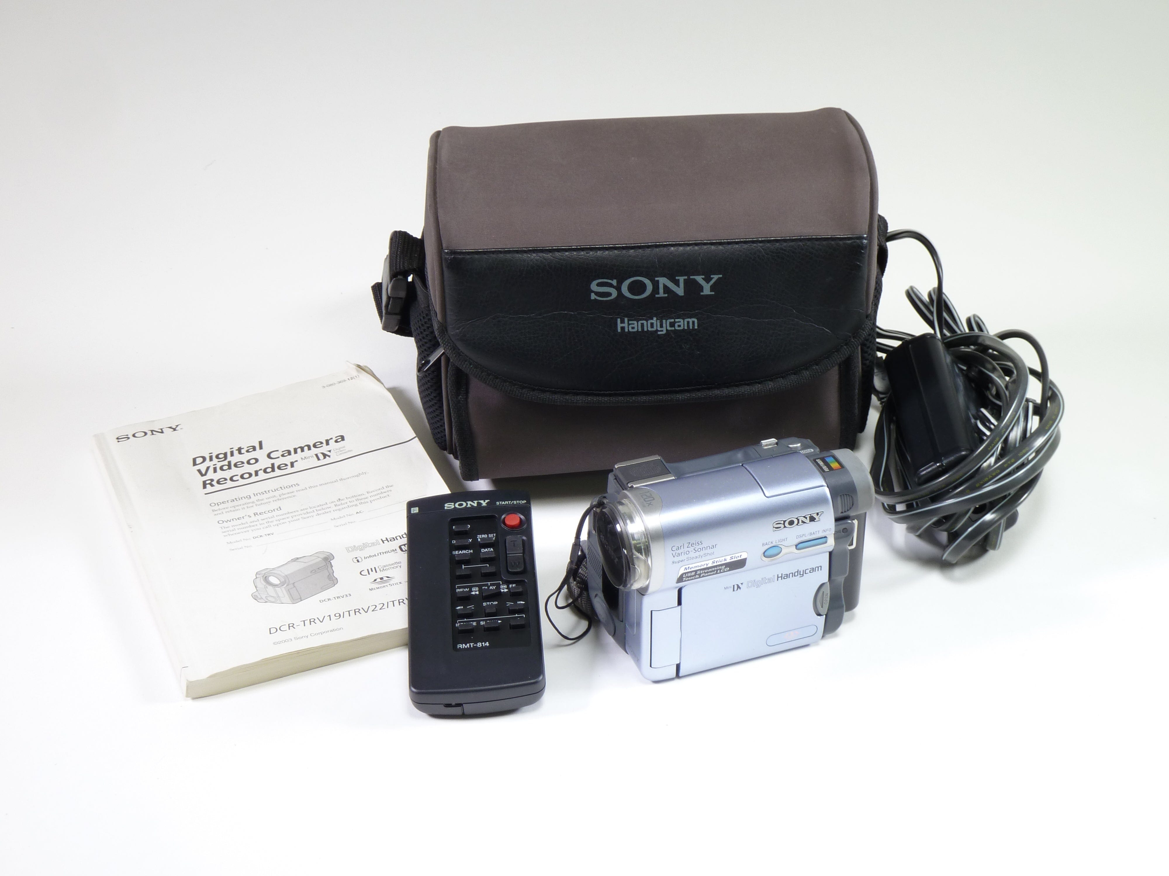 Sony DCR-TRV22 MiniDV 2024 Handycam - Touchscreen LCD