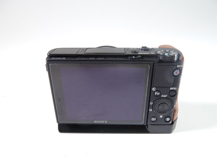 Sony Rx100 Rig Sony RX100 VII w/ Small Rig Grip – Camera Exchange