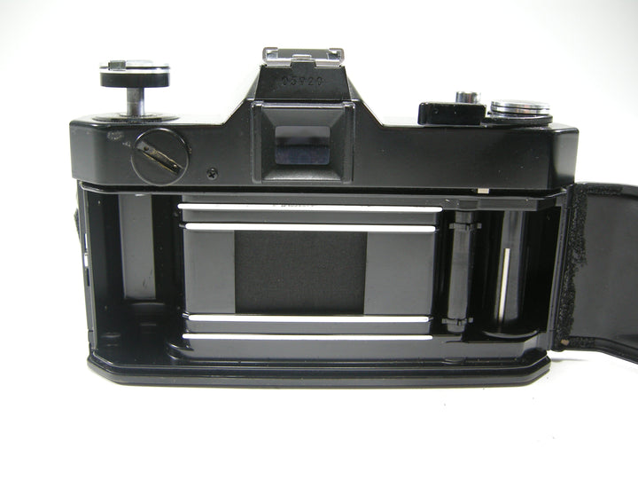 Topcon IC-1 Auto 35mm SLR film camera w/55mm f1.8 (Parts or Repair) 35mm Film Cameras - 35mm SLR Cameras Topcon 05920