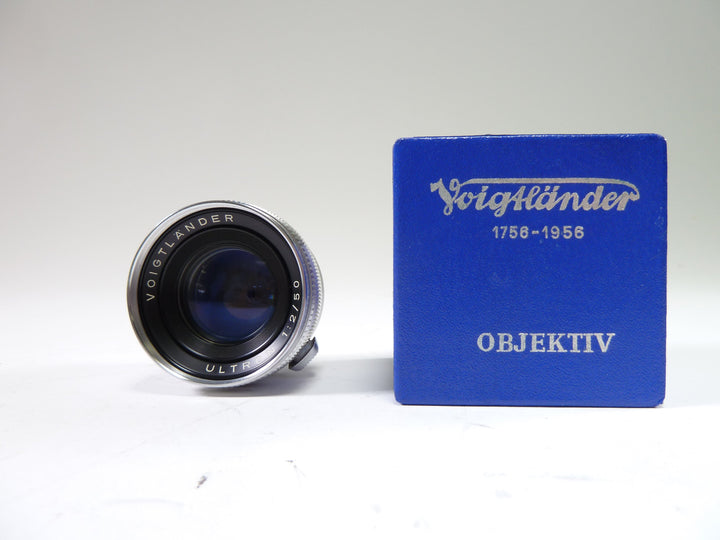 Voightlander Prominent w/Ultron 50mm f/2 and Accessories 35mm Film Cameras Voightlander B57686
