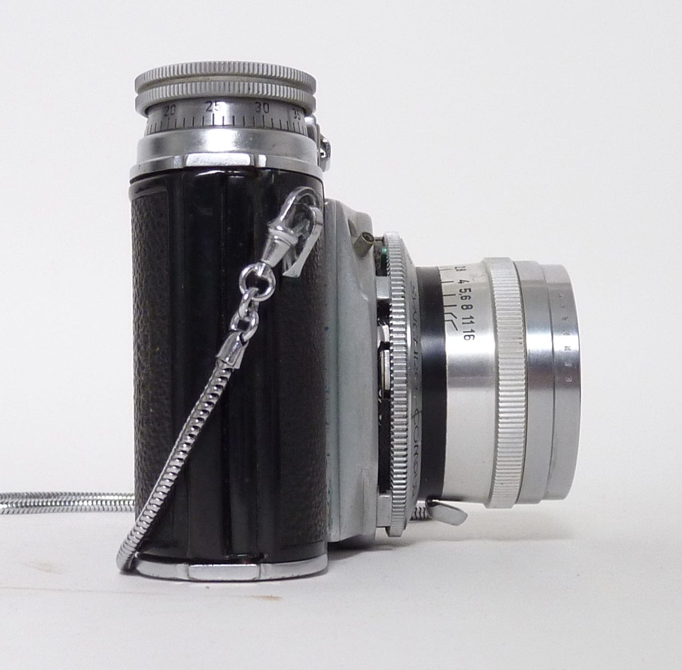 Voigtlander Prominent with Ultron 50mm f2 Lens for Parts or Repair