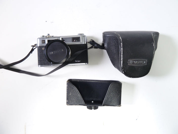 Yashica Electro 35 35mm Film Cameras - 35mm Rangefinder or Viewfinder Camera Yashica 412865