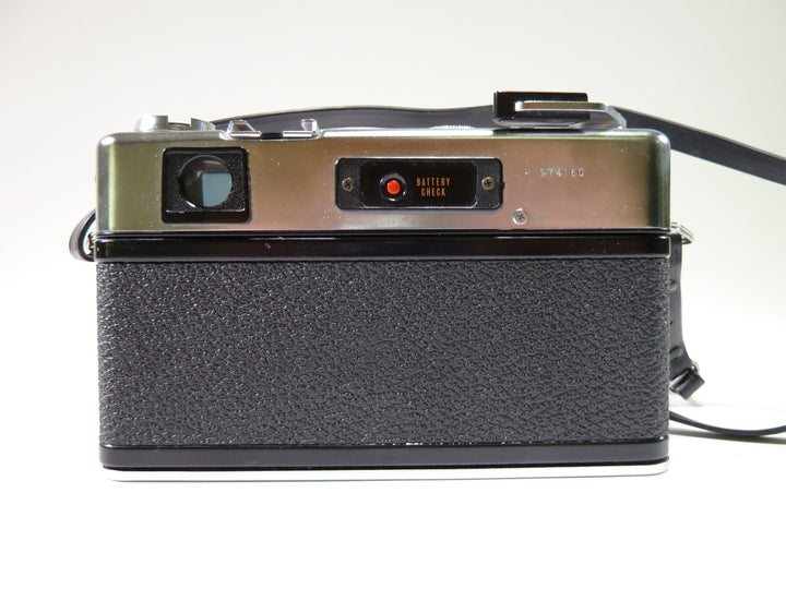 Yashica Electro 35 GSN 35mm Film Cameras - 35mm Rangefinder or Viewfinder Camera Yashica H974160