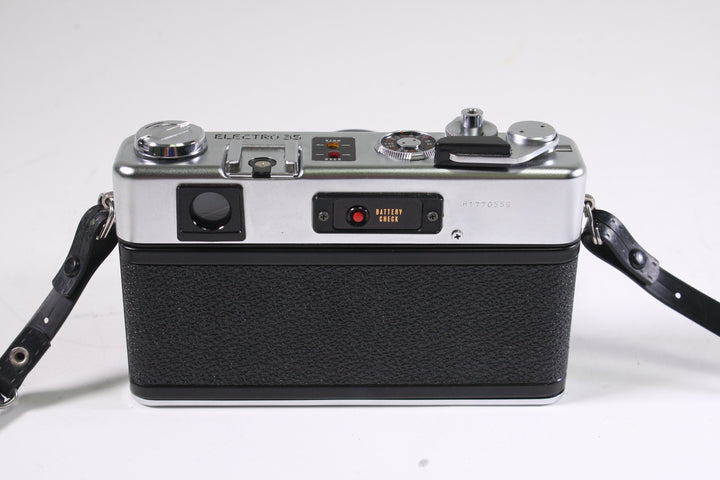 Yashica Electro 35 GSN Chrome Body - for Parts Only 35mm Film Cameras - 35mm Rangefinder or Viewfinder Camera Yashica H1770559