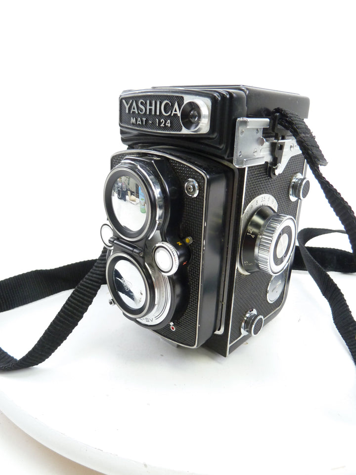 Yashica Mat 124 Twin Lens Reflex Camera Medium Format Equipment - Medium Format Cameras - Medium Format TLR Cameras Yashica 6252433